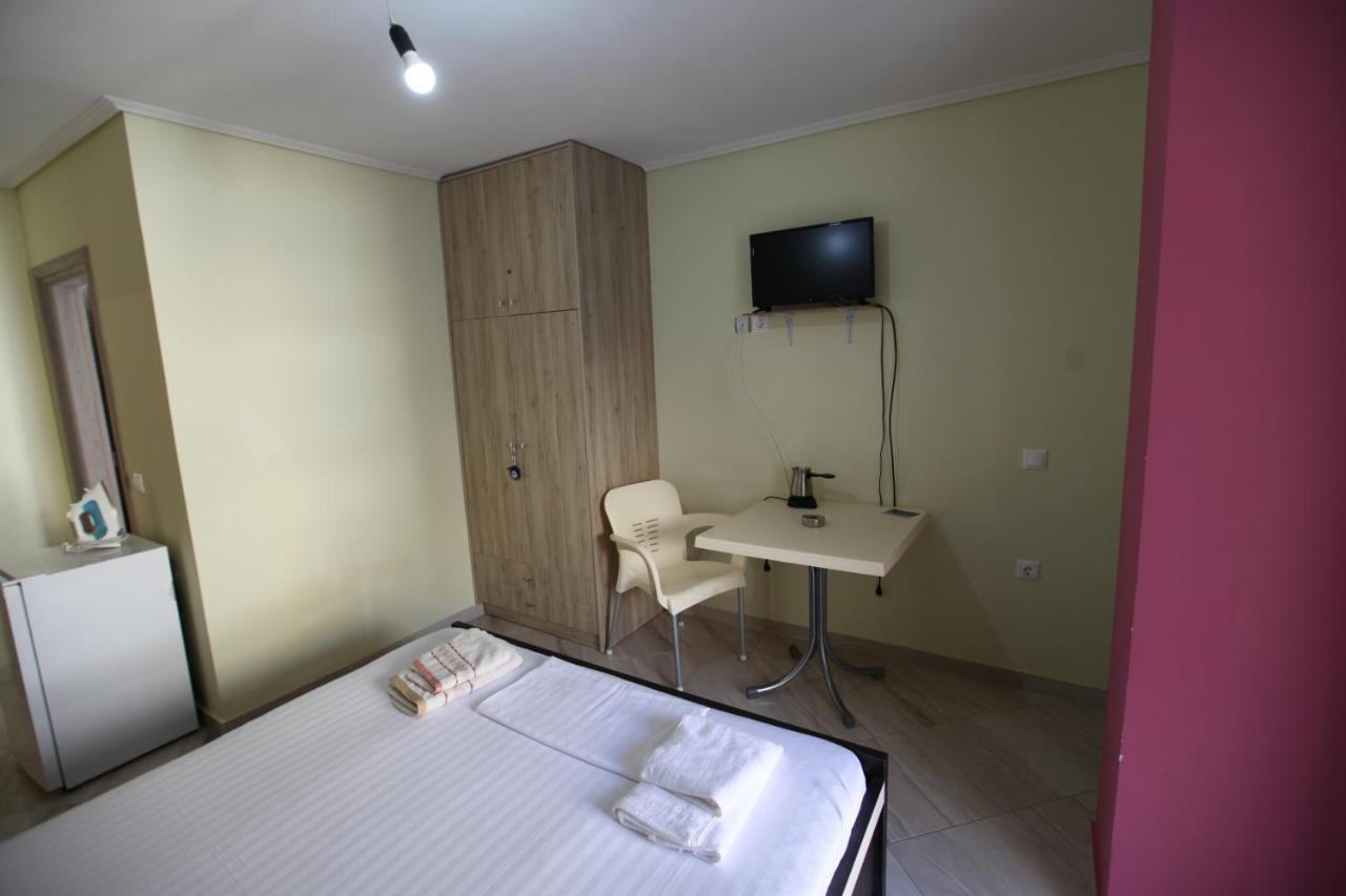 Angjelo Apartments Sarandë Esterno foto