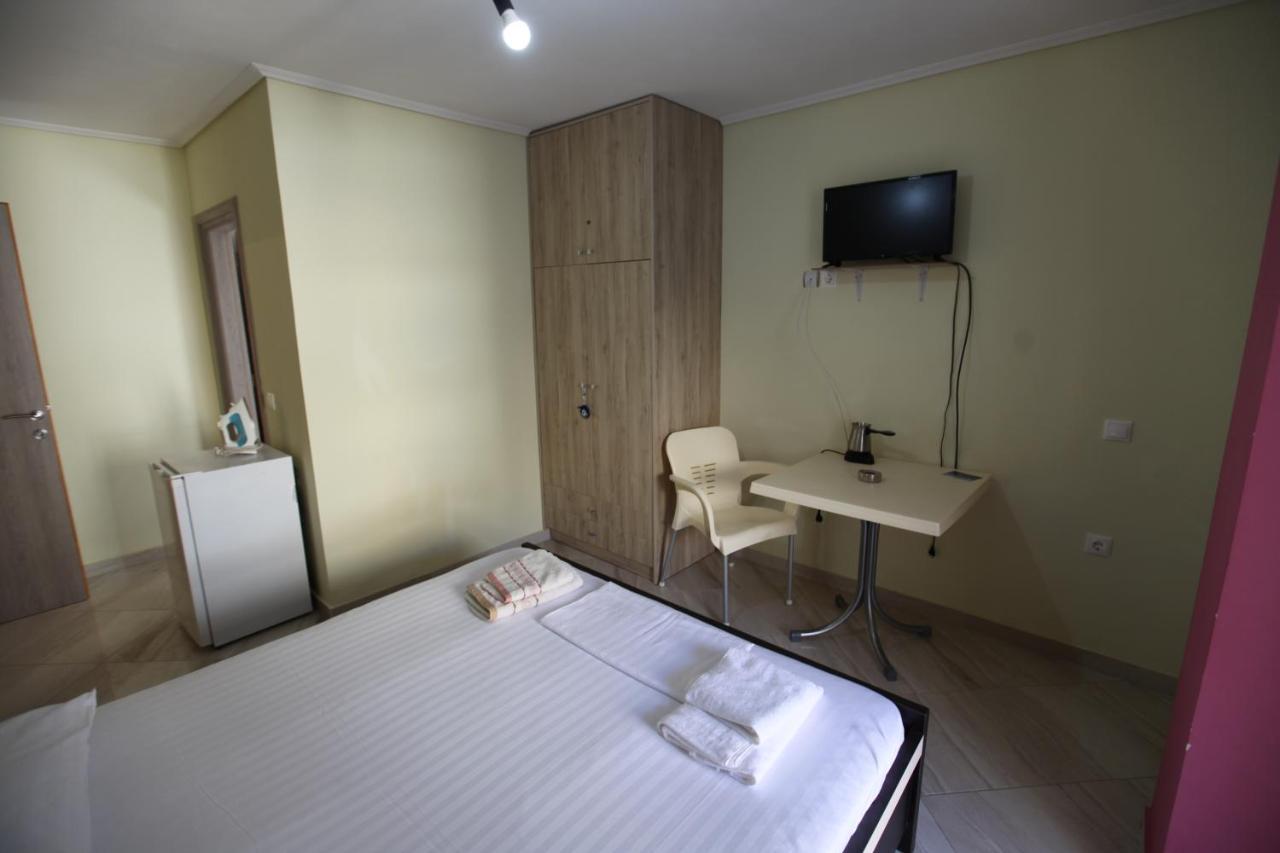 Angjelo Apartments Sarandë Esterno foto
