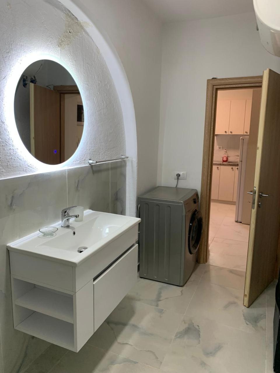 Angjelo Apartments Sarandë Esterno foto